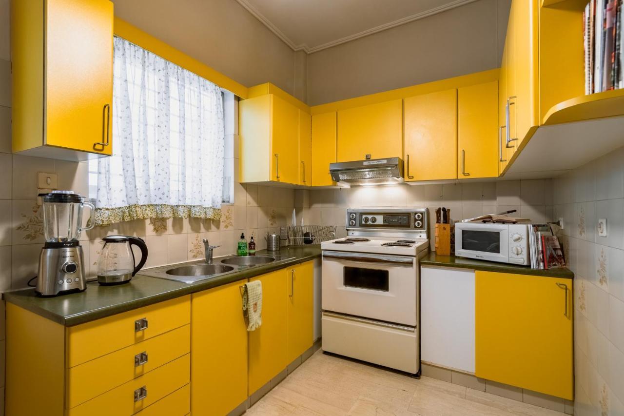 Nickie's Vintage For 3 * Athens